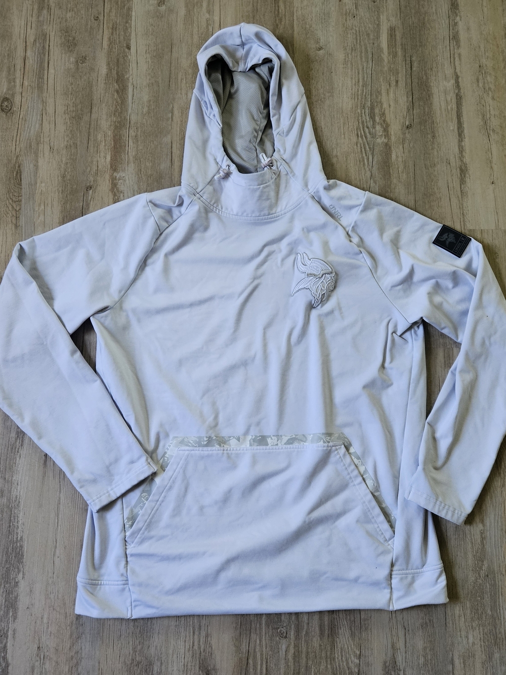 Unrl X Minnesota Viking Limited Edition Men's White Pullover Hoodie Large?